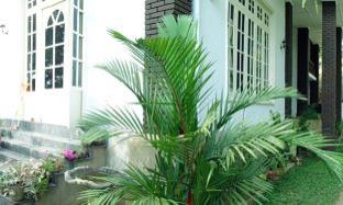 Kandy Sri Lanka Agoda.com Hotel Bonus Discount Code